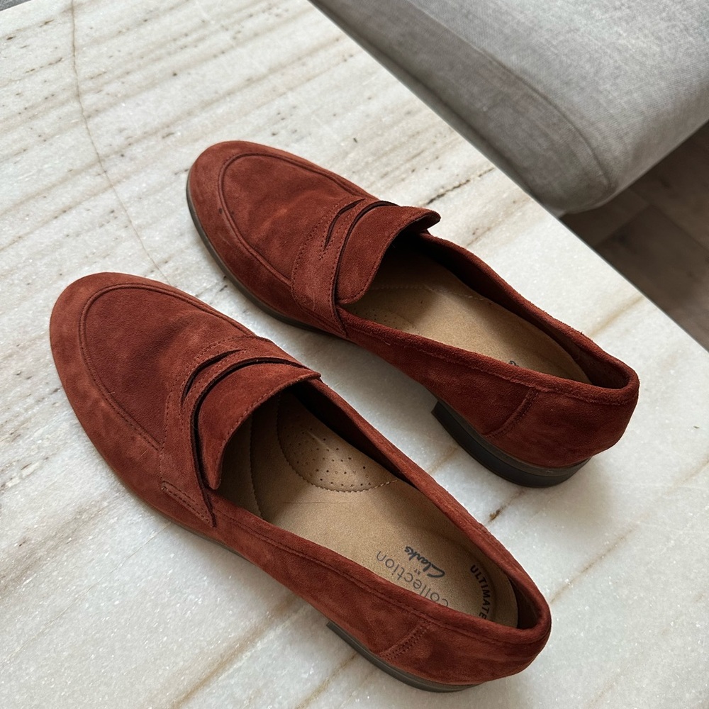 Brown Clarks Suede Loafers - Picture 4 of 5